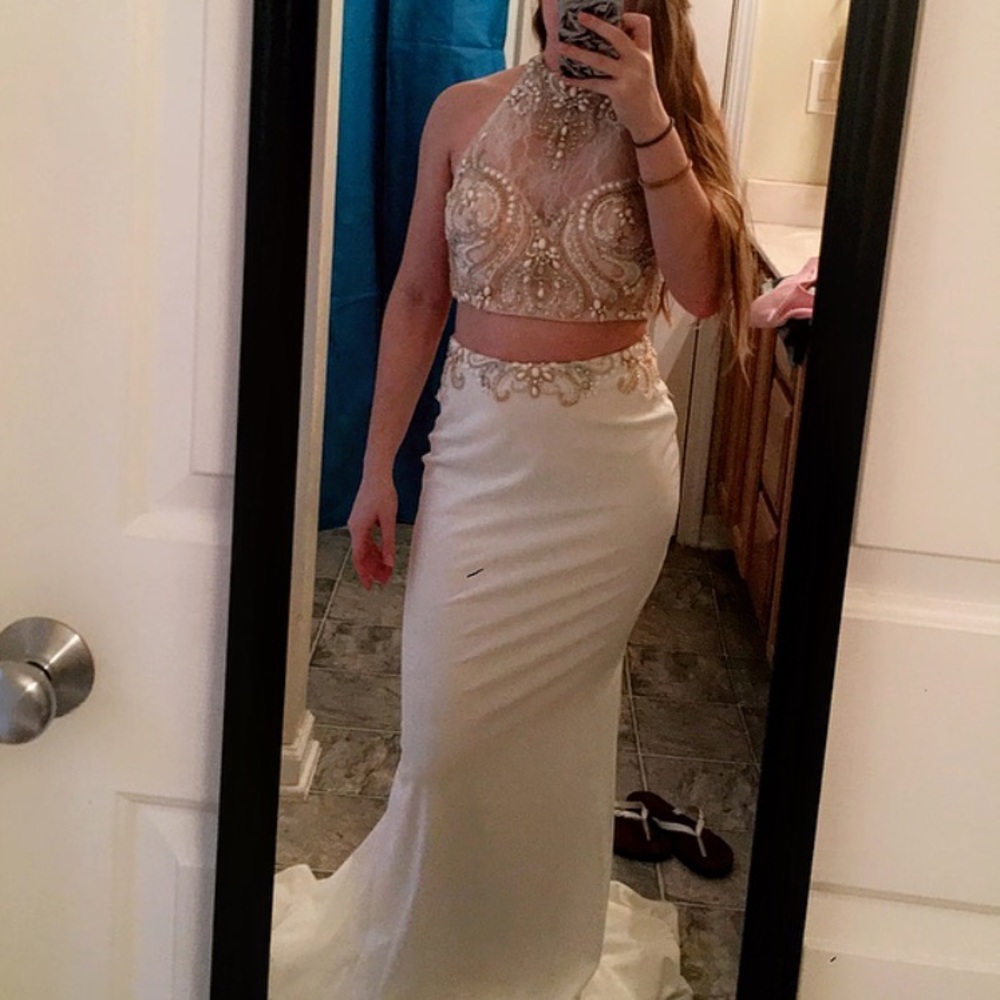 Prom Dress - Picture 2 of 8